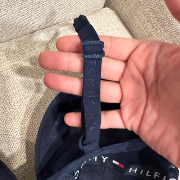 Excellent Condition! Tommy Hilfiger Bra sz 34C - Picture 4 of 6